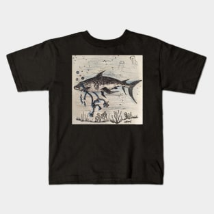 the trapped fish Kids T-Shirt
